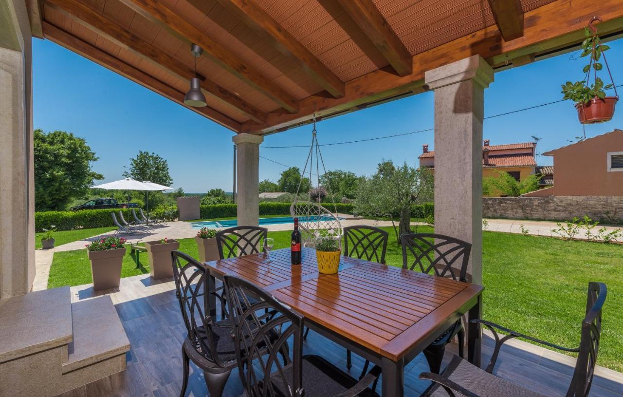 Holiday House Vita Tinjan Quarto foto